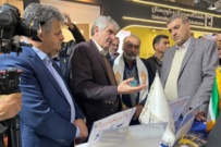 بازدید رییس دانشگاه جامع علمی کاربردی از دستاوردهای دانشگاه در بیست و ششمین نمایشگاه هفته پژوهش و فناوری