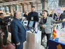بازدید معاون پژوهش و فناوری دانشگاه جامع علمی‌کاربردی از نمایشگاه هفته پژوهش و گفت‌وگو با ارائه‌دهندگان دستاوردها